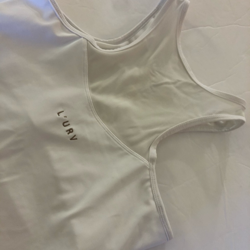 L’urv Halter neck mesh back workout tank‎ Medium - Picture 3 of 8